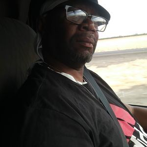 Meet your Posher, Elise